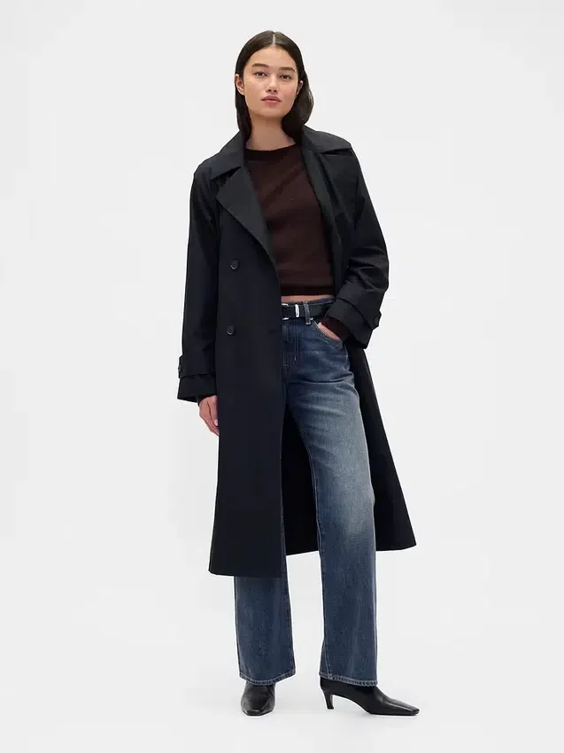 Vaqueros acampanados de talle medio, rígidos y holgados