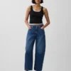 Vaqueros cropped de talle alto y corte acampanado