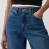 Vaqueros cropped de talle alto y corte acampanado
