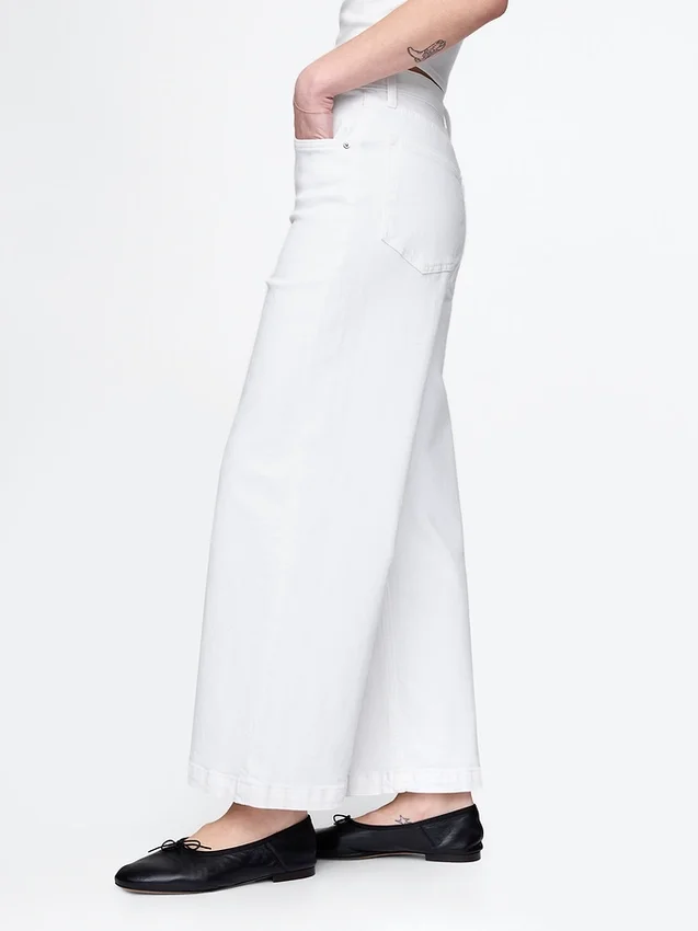 Vaqueros de talle alto, corte ancho y largo hasta el tobillo