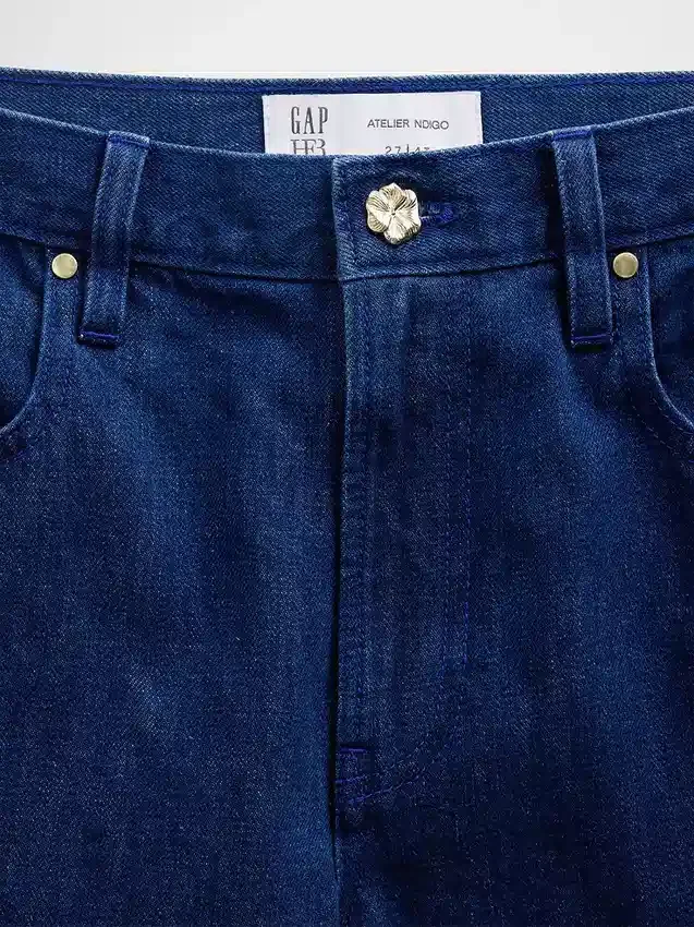 Vaqueros GAP × Hfr de talle bajo, estampado floral y corte extra holgado, de Atelier Ndigo