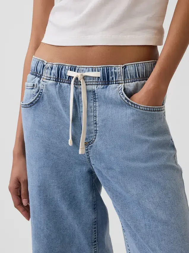 Vaqueros holgados de punto de talle medio