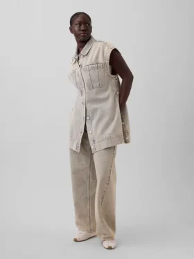 Vaqueros holgados de talle bajo «Barrel» de GAP × Hfr, de la colección de Nicole Benefield