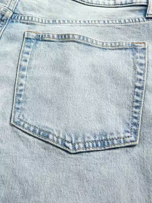 Vaqueros holgados de talle bajo estilo años 90