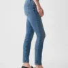Vaqueros «true skinny» de talle medio