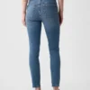 Vaqueros «true skinny» de talle medio
