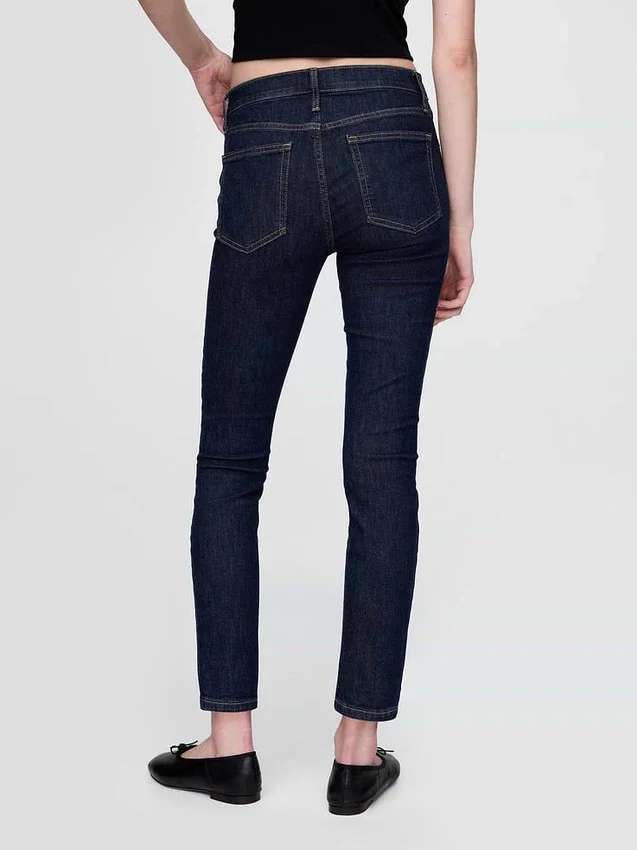 Vaqueros «true skinny» de talle medio