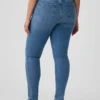 Vaqueros «true skinny» de talle medio
