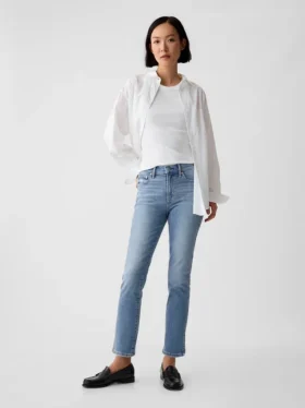 Vaqueros vintage de talle medio, corte ajustado y bajo con corte en V
