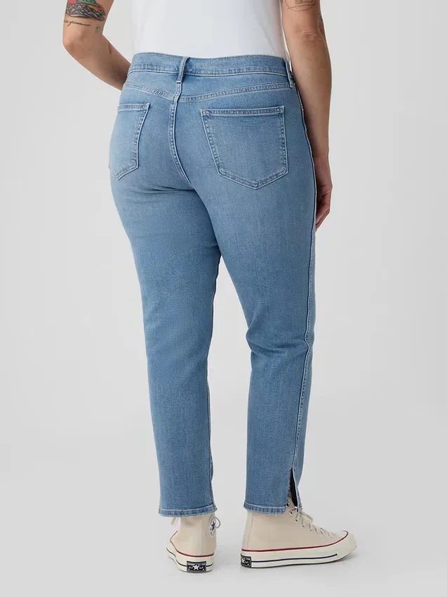 Vaqueros vintage de talle medio, corte ajustado y bajo con corte en V