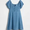 Vestido babydoll de denim para niña