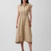 Vestido camisero de popelín con bajo en forma de pañuelo