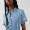 Vestido camisero midi de denim con cinturilla atada