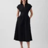 Vestido camisero midi de popelín ceñido