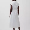 Vestido camisero midi de popelín ceñido