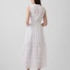 Vestido camisero midi en capas con ribete de encaje