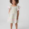 Vestido con mangas acampanadas y fruncido para bebés y niños