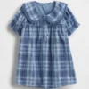 Vestido de cuadros con cuello para bebé