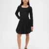 Vestido de niñita con corte abullonado