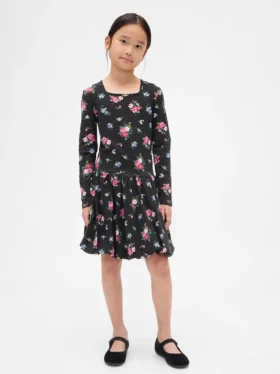 Vestido de niñita con corte abullonado