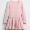 Vestido de niñita con corte abullonado
