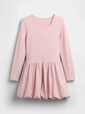 Vestido de niñita con corte abullonado
