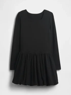 Vestido de niñita con corte abullonado