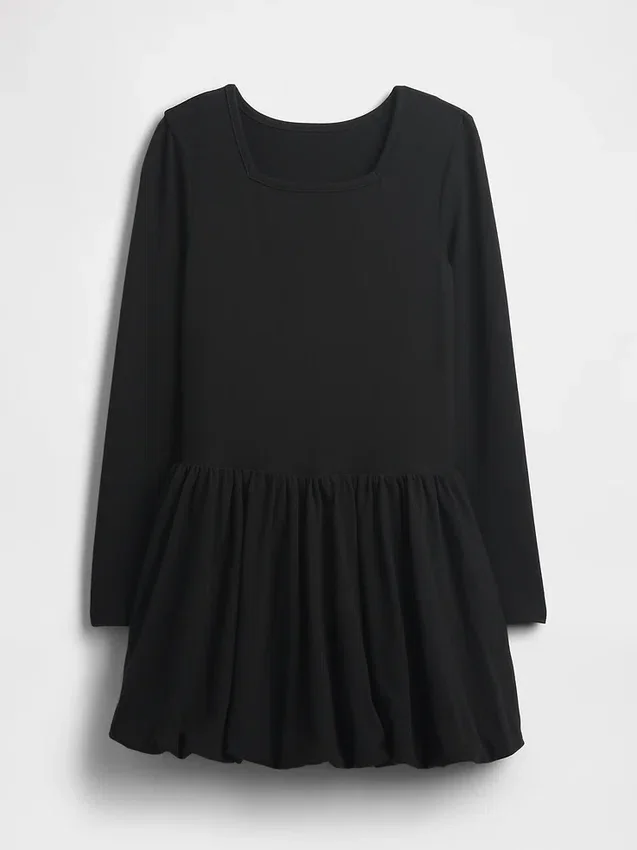 Vestido de niñita con corte abullonado