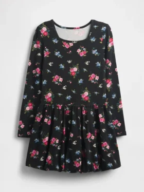 Vestido de niñita con corte abullonado