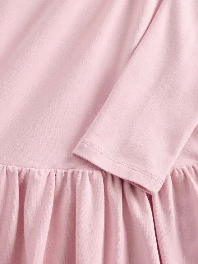 Vestido de niñita con corte abullonado