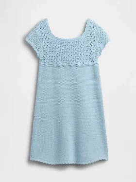 Vestido de punto de ganchillo para niña