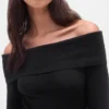 Vestido de punto midi elástico con hombros al aire de CashSoft