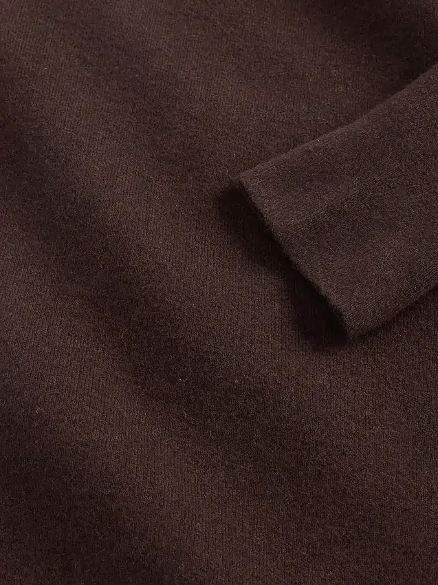 Vestido de punto midi elástico con hombros al aire de CashSoft