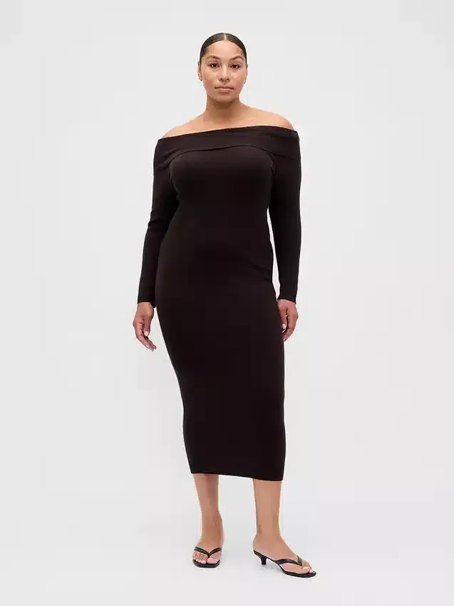 Vestido de punto midi elástico con hombros al aire de CashSoft