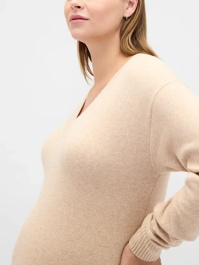 Vestido de punto premamá CashSoft con cuello en V