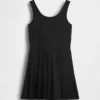 Vestido de tenis plisado para niña