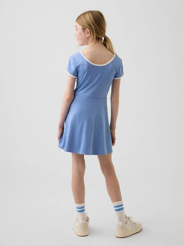 Vestido deportivo infantil de manga corta