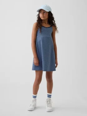 Vestido deportivo sin mangas para niña