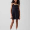Vestido deportivo sin mangas para niña