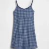 Vestido deportivo sin mangas para niña