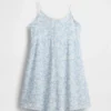 Vestido deportivo sin mangas para niña