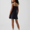 Vestido deportivo sin mangas para niña