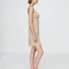 Vestido fruncido con botones en la parte delantera