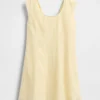 Vestido infantil de lino y algodón con cuello redondeado