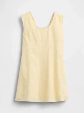 Vestido infantil de lino y algodón con cuello redondeado