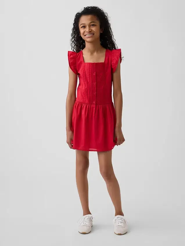 Vestido infantil de manga con volantes y ribete de encaje