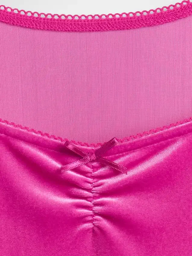 Vestido infantil de terciopelo con corte imperio