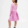 Vestido infantil moderno de materiales mixtos