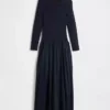 Vestido largo de cintura baja con mezcla de tejidos