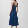 Vestido largo de denim con cuello redondo